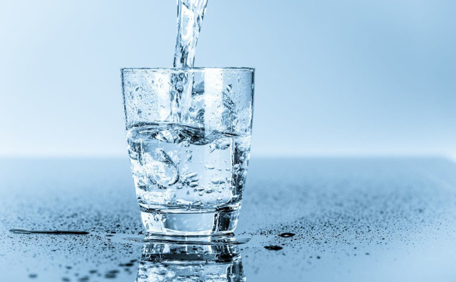 11 Lợi ích uống nước khi bụng bụng đói